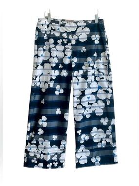 Curete Wide-Leg Ankle Crop Pants in Navy Floral Print